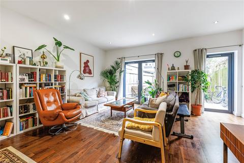 17 Acer Road, London, E8 3GX