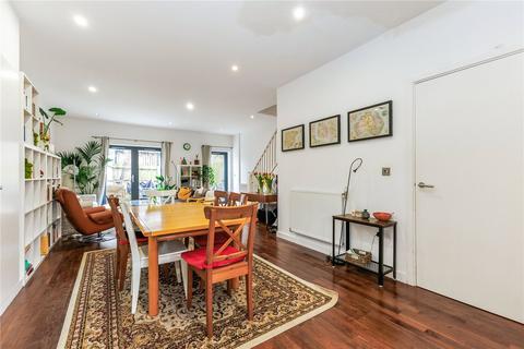 17 Acer Road, London, E8 3GX