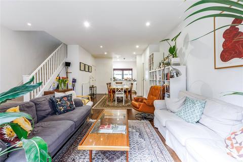 17 Acer Road, London, E8 3GX