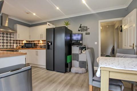 2 bedroom coach house for sale, Dymchurch Road, New Romney TN28