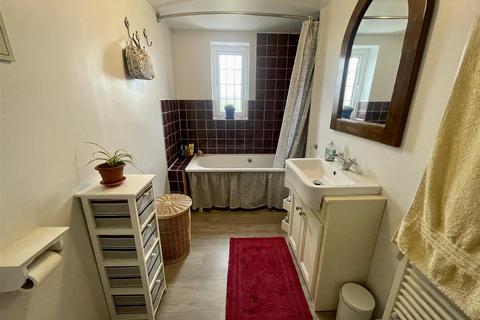 451 Bowerhill Lane, Bowerhill, Melksham, SN12 6RA