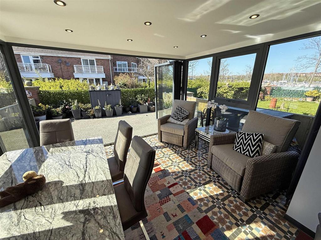 Sun Room.jpg