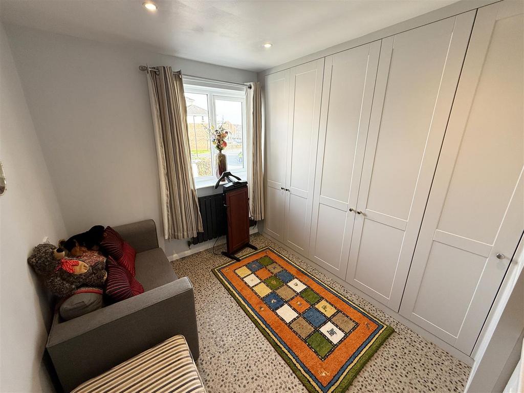 Bedroom 3.jpg