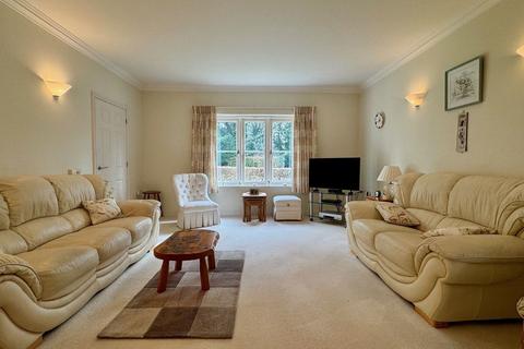 3 bedroom end of terrace house for sale, Badsworth Gardens, Newbury RG14