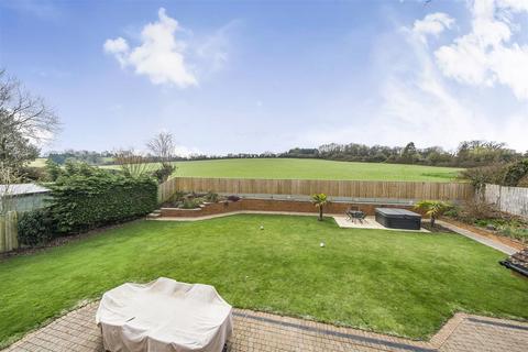 5 bedroom detached house for sale, Potten End Hill, Water End, Nr Potten End