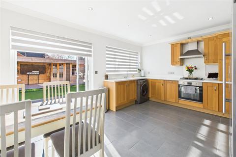 3 The Fields, Stratton St Margaret, Swindon, SN3 4WT