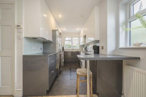 20 Clementine Close, London, W13 9UB