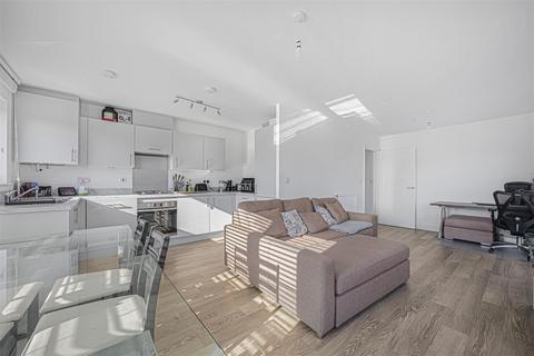 69 Bolton Drive, Shinfield, Reading, RG2 9RD