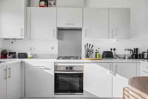 69 Bolton Drive, Shinfield, Reading, RG2 9RD