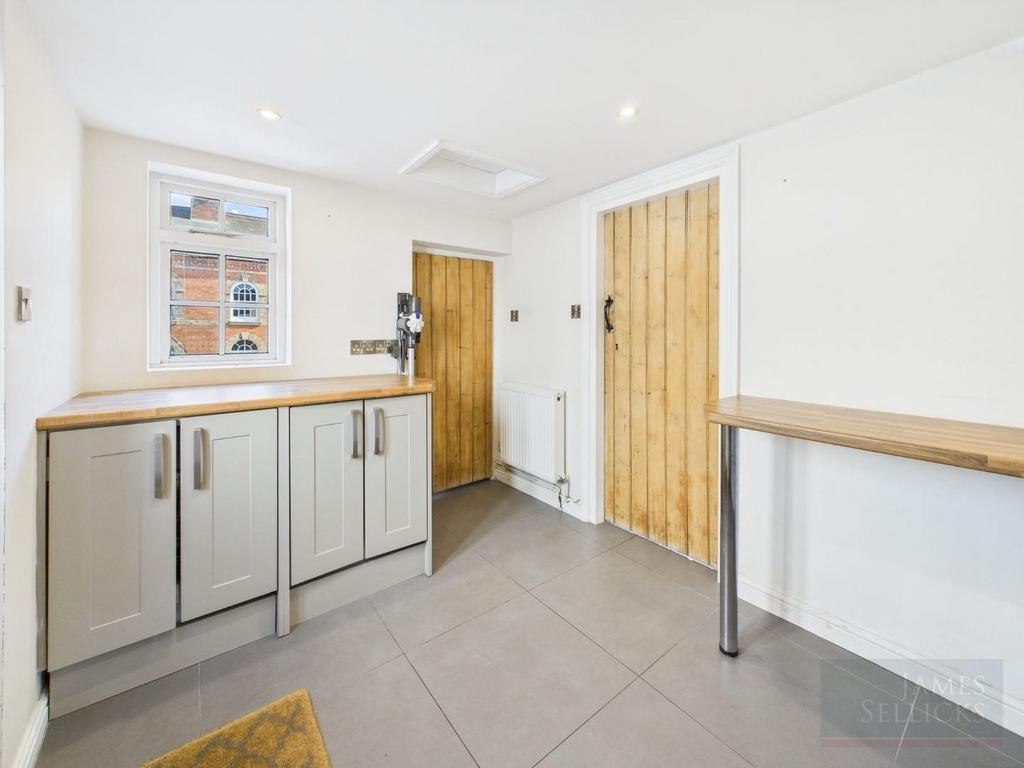 Entrance Boot/Utility Room