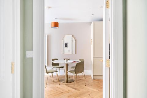 2 bedroom flat for sale, Fellowes Rise, Winchester, Hampshire, SO22