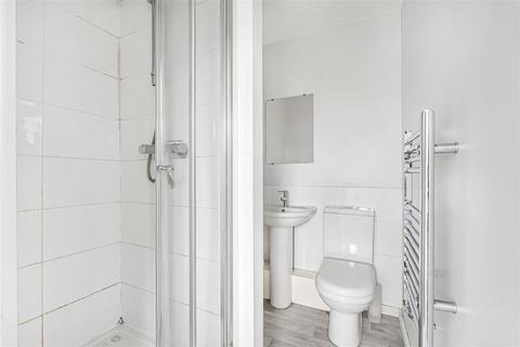 36 Derwent Close, Cambridge, CB1 8DZ