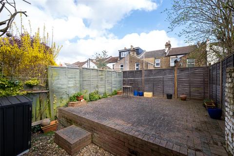 3 bedroom terraced house for sale, Edgington Road, London SW16