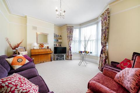 4 bedroom terraced house for sale, Wellmeadow Road, London SE6