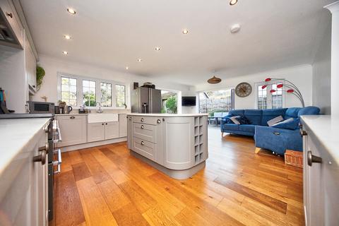 199 Icknield Way, Letchworth Garden City, SG6 4TT