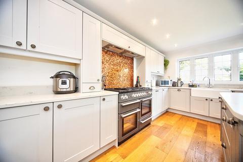 199 Icknield Way, Letchworth Garden City, SG6 4TT