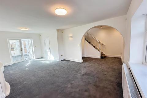 14 Summerbridge Drive, Bradford, BD10 0ER