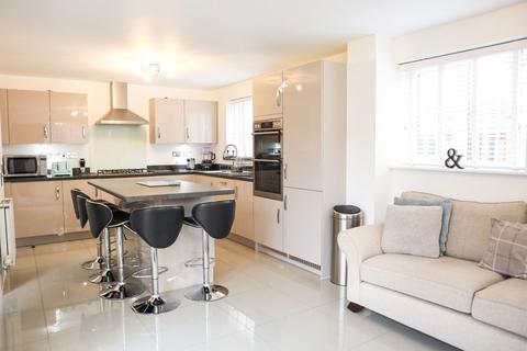 5 bedroom detached house for sale, Peter Fursman Drive, Northampton NN6