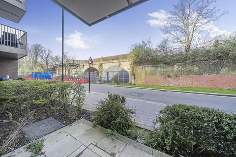 2 bedroom flat for sale, Adenmore Road, Catford, London, SE6