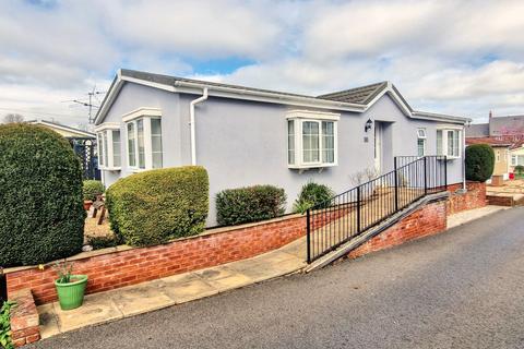 2 bedroom park home for sale