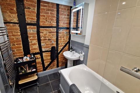 Flat 2, 10 Bedford Road, Barton-le-clay, Bedford, MK45 4JU