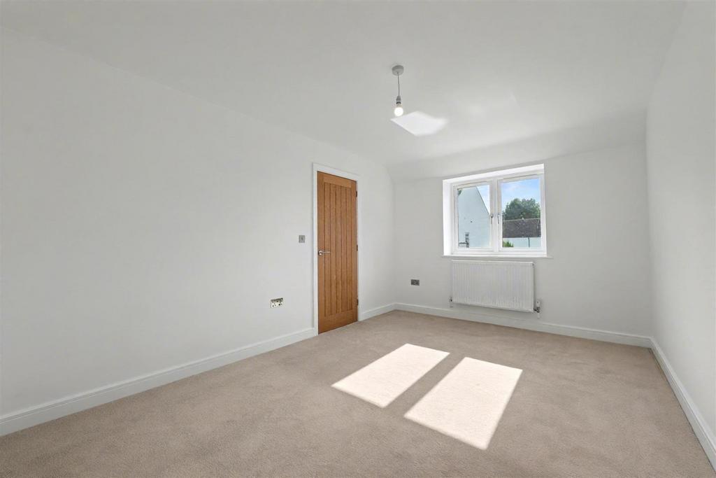 Bedroom 2.jpg