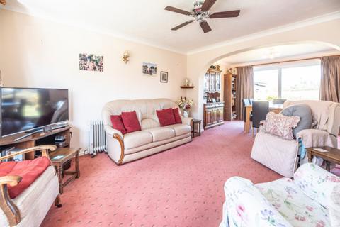 3 bedroom detached bungalow for sale, Fairfields, Darsham