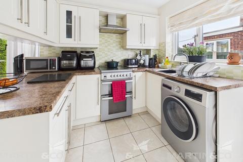12 Hanbury Close, Doncaster, DN4 9AW