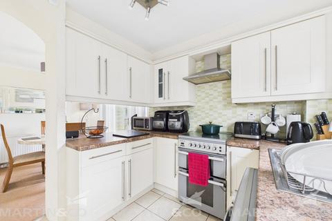 12 Hanbury Close, Doncaster, DN4 9AW