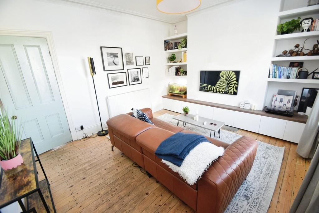 43994401-Lounge 201