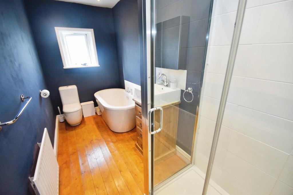7b0c3f4d-Bathroom