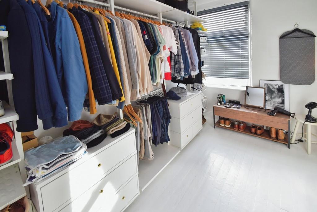 174040f0-Bedroom 206