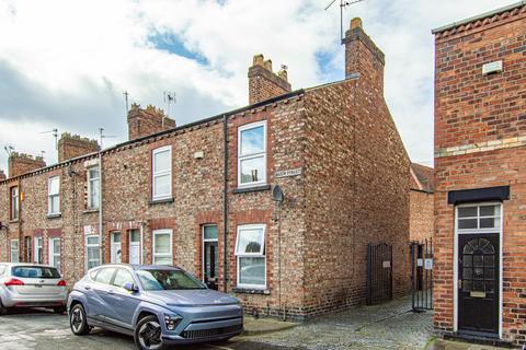 2 bedroom end of terrace house for sale, Baker Street, York YO30