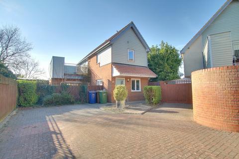 4 Beaufort Drive, Chatteris, PE16 6RW