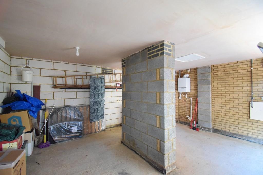 Garage 1-2