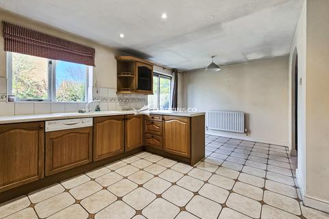 4 bedroom detached house for sale, Eagle Gardens, Brickhill MK41