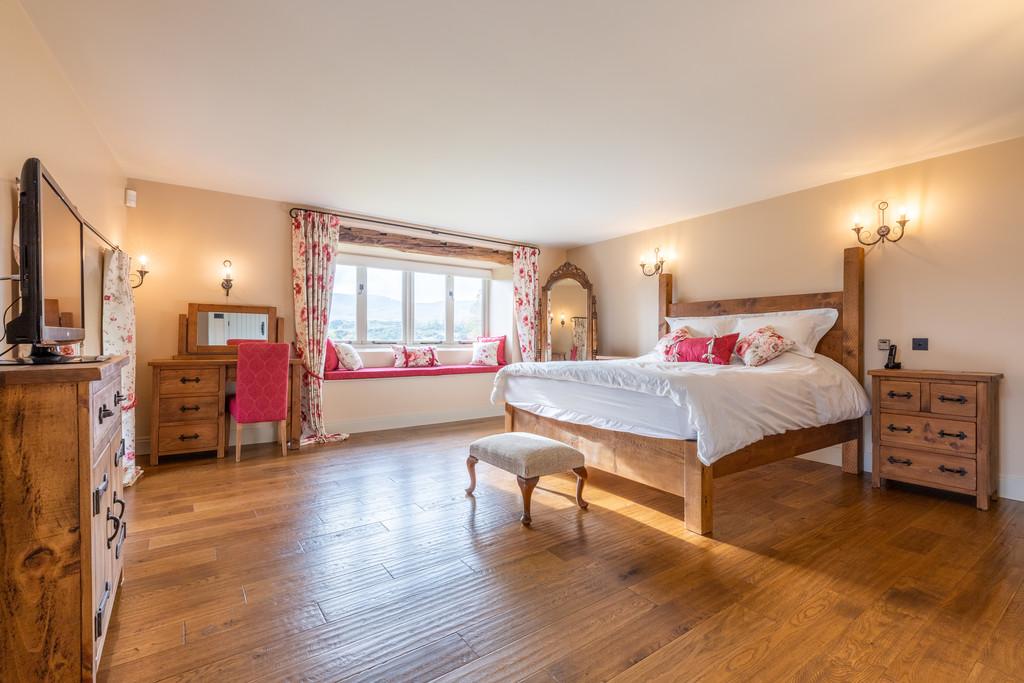 Master Bedroom with En-suite