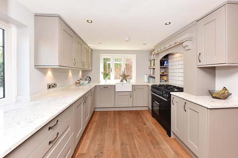5 bedroom end of terrace house for sale, Altrincham Road, Styal, Wilmslow, Cheshire, SK9