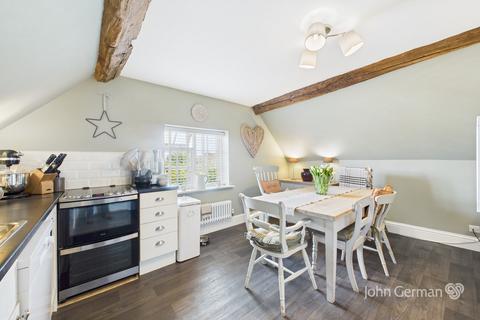 Bondfield House Bond End, Yoxall, Burton-on-trent, DE13 8NH