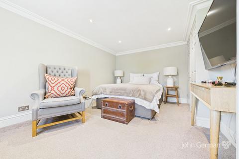 Bondfield House Bond End, Yoxall, Burton-on-trent, DE13 8NH
