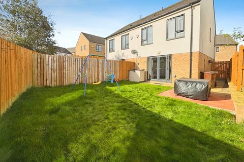21 Ashley Green, Leeds, LS12 4EW