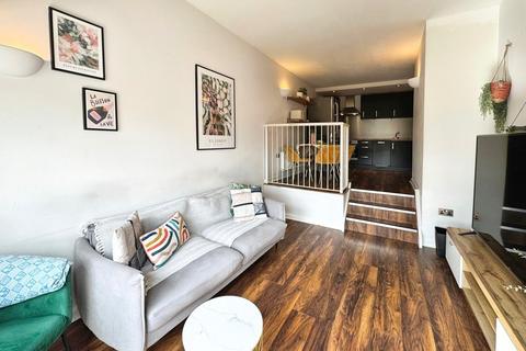 2 bedroom apartment for sale, Whitehall Waterfront, 2 Riverside Way