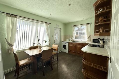 2 bedroom semi-detached bungalow for sale, Ryefield Avenue, Clayton