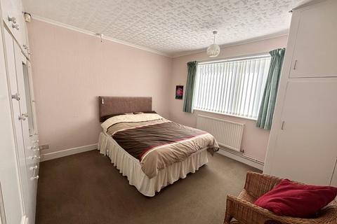 7 Ryefield Avenue, Clayton, Bradford, BD14 6BJ