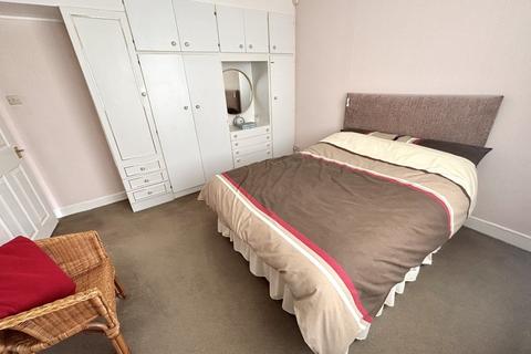 7 Ryefield Avenue, Clayton, Bradford, BD14 6BJ