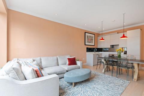 Flat 7, 2 Heathfield Road, London, W3 8EL