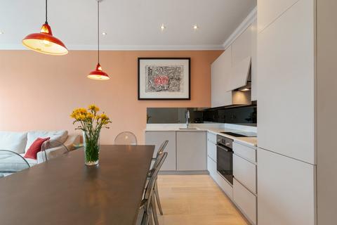 Flat 7, 2 Heathfield Road, London, W3 8EL
