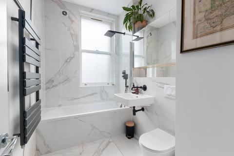 Flat 7, 2 Heathfield Road, London, W3 8EL