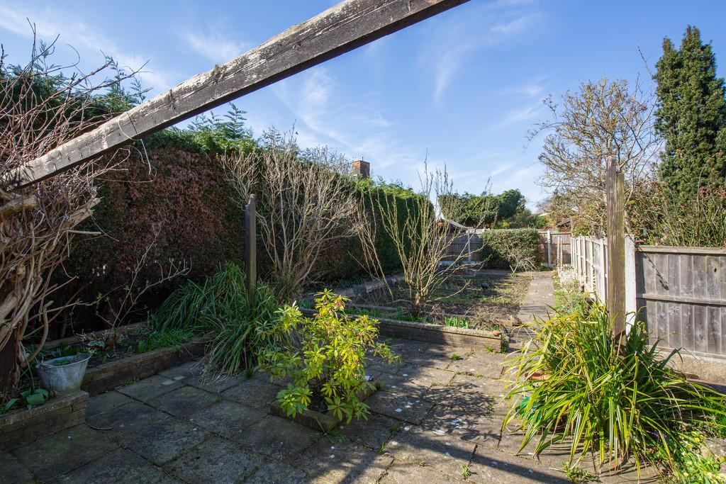 24 Eastway - 043