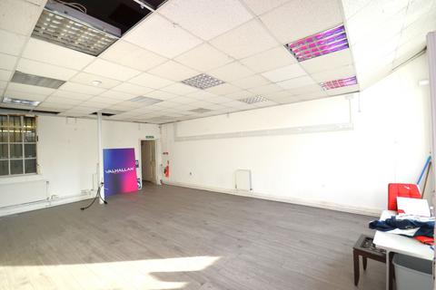 Shop to rent, Park Parade, Gunnersbury Ave, Acton W3 9BD